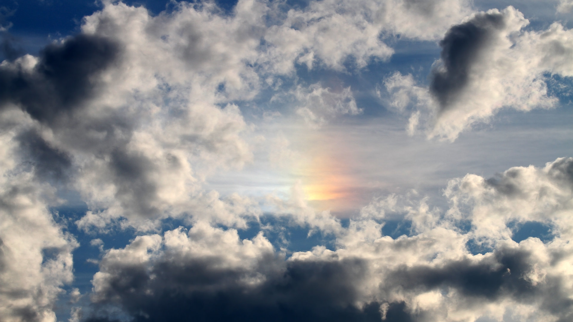 孙颖莎与王曼昱竞争激烈，谁是最强女单选手，孙颖莎和王曼昱女双决赛采访