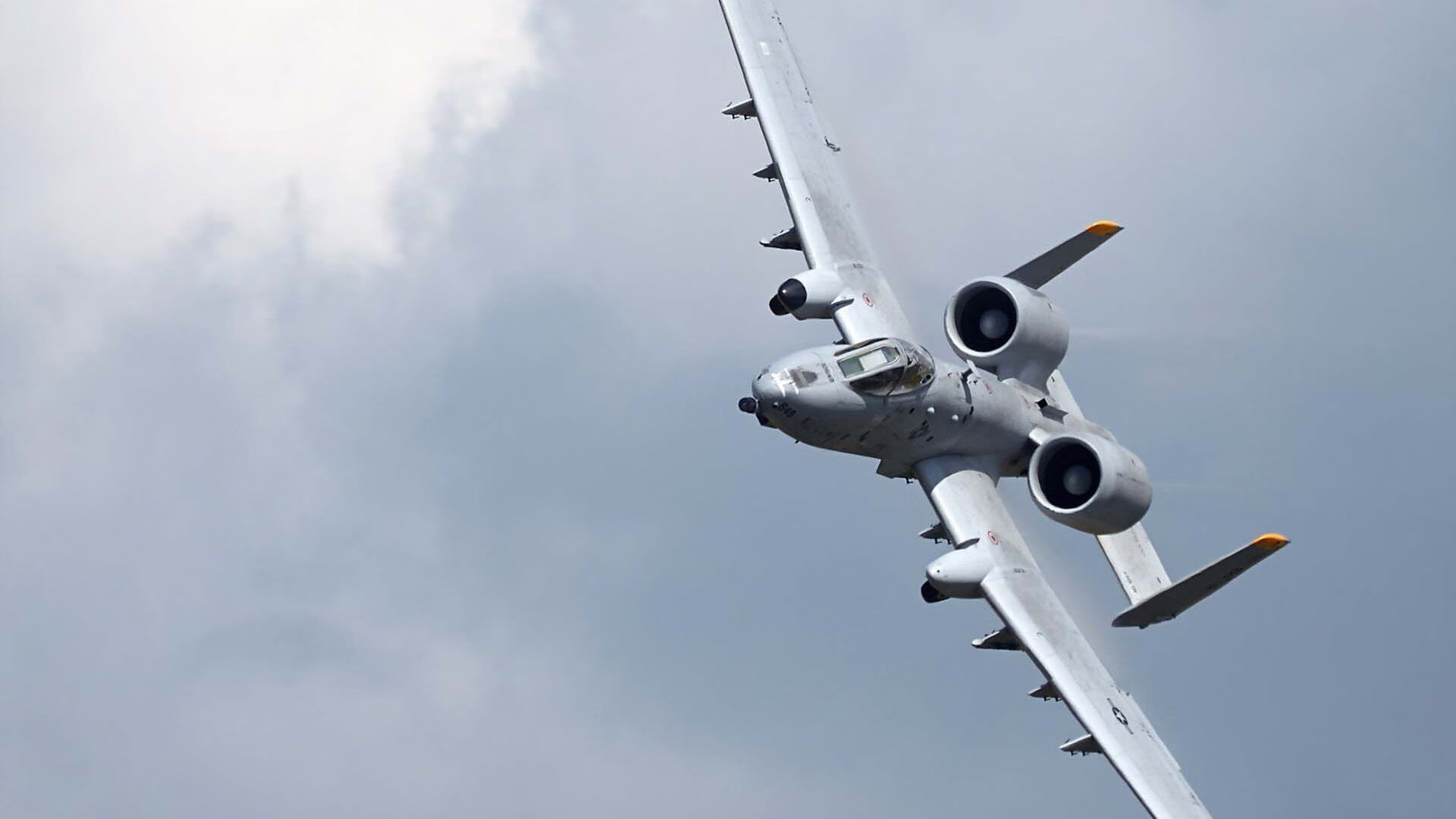 中国足球联赛俱乐部间竞争日益激烈，中国足球 俱乐部