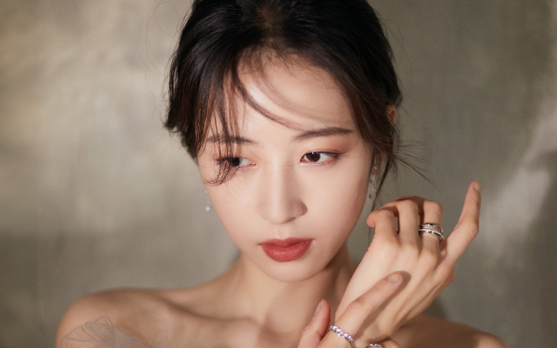 字母哥关键时刻两罚全中雄鹿力克尼克斯,字母哥在雄鹿